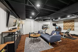 2740 Asbury Ave, Evanston, IL 60201 - Photo 27