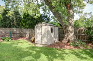 154 S Ellyn Ave, Glen Ellyn, IL 60137 - Photo 29