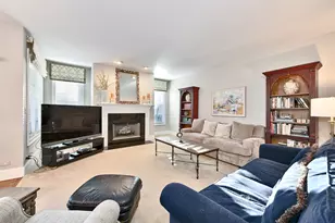 1030 Ridgeview Dr, Inverness, IL 60010 - Photo 5