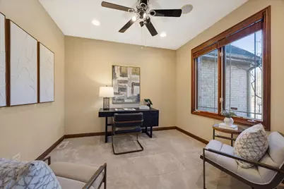 945 Internationale Parkway, Woodridge, IL 60517 - Photo 3