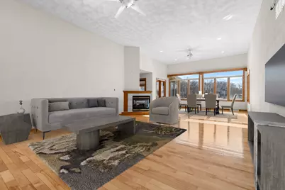 8317 Snaresbrook Road, Roscoe, IL 61073 - Photo 5