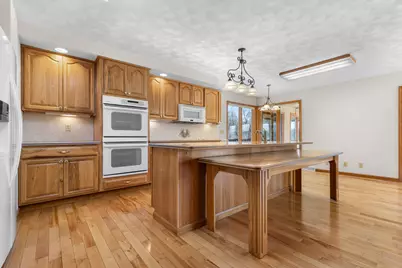 8317 Snaresbrook Road, Roscoe, IL 61073 - Photo 11