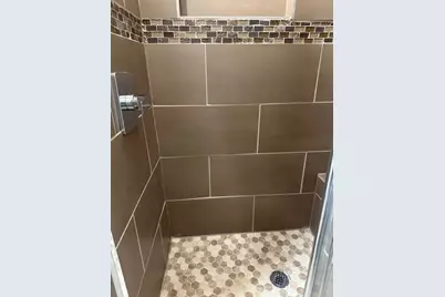 1204 6th Street, Peru, IL 61354 - Photo 21