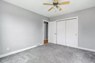 3237 12th St, Rock Island, IL 61201 - Photo 25