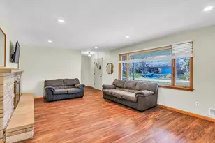 2112 Burlison Dr, Urbana, IL 61801 - Photo 7