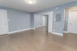 8210 S 84th Ave, Justice, IL 60458 - Photo 11