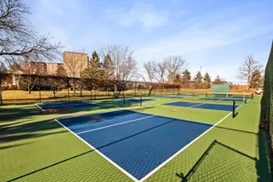 77 Lake Hinsdale Dr, Willowbrook, IL 60527 - Photo 43