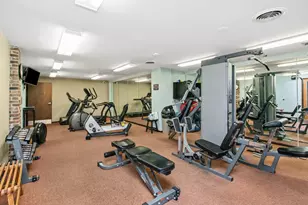 77 Lake Hinsdale Dr, Willowbrook, IL 60527 - Photo 35