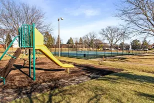 77 Lake Hinsdale Dr, Willowbrook, IL 60527 - Photo 45