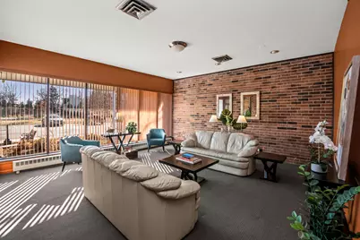 77 Lake Hinsdale Drive #207, Willowbrook, IL 60527 - Photo 5