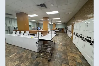 211 E Ohio Street #2405, Chicago, IL 60611 - Photo 21