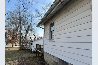 516 N Howard Street, Robbins, IL 62454 - Photo 5