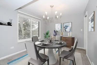 299 Mallard Point Point #D, Lake Barrington, IL 60010 - Photo 3