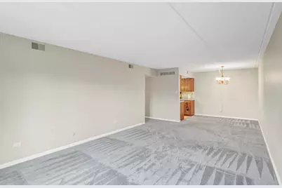 8025 Woodglen Lane #309, Downers Grove, IL 60516 - Photo 5