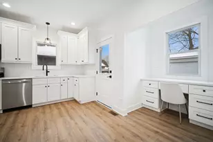 247 Highwood Ave, Highwood, IL 60040 - Photo 7