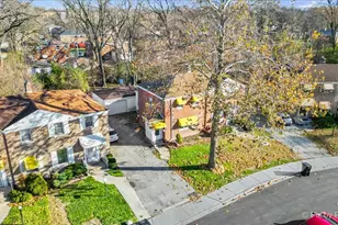 9819 S Clyde Ave, Chicago, IL 60617 - Photo 31