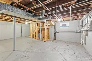 9819 S Clyde Ave, Chicago, IL 60617 - Photo 21