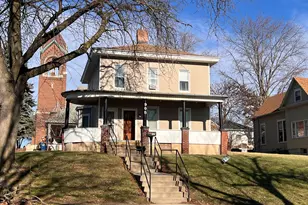 905 4th St, Lasalle, IL 61301 - Photo 1