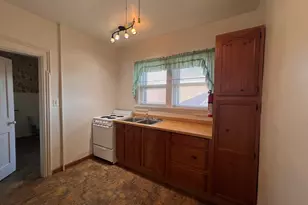 905 4th St, Lasalle, IL 61301 - Photo 9