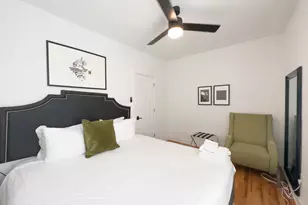 637 W Cornelia Ave, Chicago, IL 60657 - Photo 13