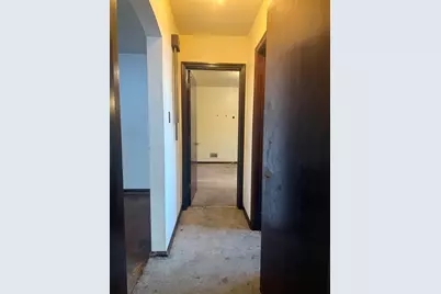 8936 S Jeffery Boulevard, Chicago, IL 60617 - Photo 7