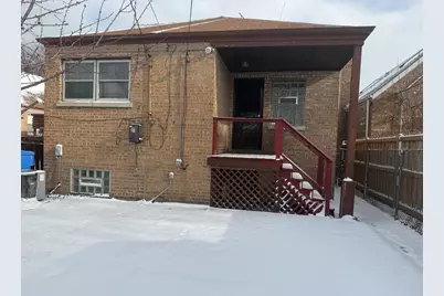 8936 S Jeffery Boulevard, Chicago, IL 60617 - Photo 17