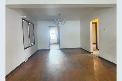 8936 S Jeffery Boulevard, Chicago, IL 60617 - Photo 5