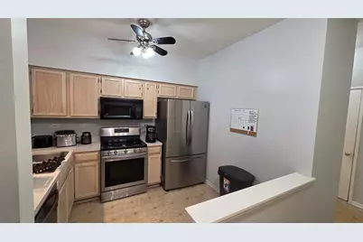 237 Camel Bend Court #2, Schaumburg, IL 60194 - Photo 3