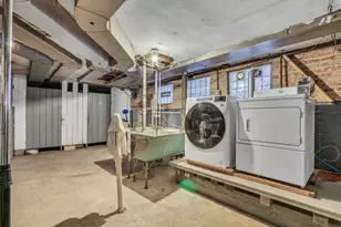 4956 Louise St, Skokie, IL 60077 - Photo 11