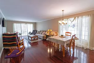 725 Cedar Ln, Frankfort, IL 60423 - Photo 3