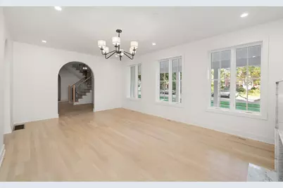 1037 Belleforte Avenue, Oak Park, IL 60302 - Photo 5