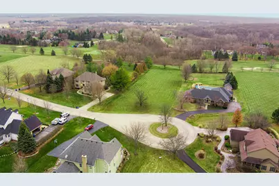 801 Carolyn Court, Elburn, IL 60119 - Photo 3