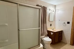 3517 N Henderson Rd, Freeport, IL 61032 - Photo 13