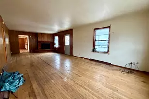 3517 N Henderson Rd, Freeport, IL 61032 - Photo 13