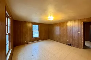 3517 N Henderson Rd, Freeport, IL 61032 - Photo 23