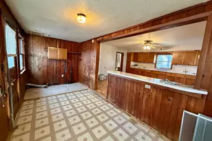 3517 N Henderson Rd, Freeport, IL 61032 - Photo 9