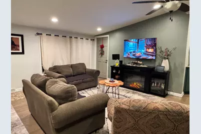 2728 W Brooklyn Road, Compton, IL 61318 - Photo 7