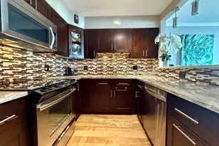 5901 N Sheridan Rd, Chicago, IL 60660 - Photo 7