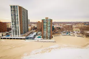 5901 N Sheridan Rd, Chicago, IL 60660 - Photo 5