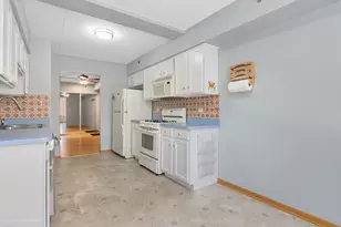 6970 Heritage Cir, Orland Park, IL 60462 - Photo 11