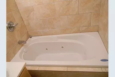 [Address not provided], Palos Hills, IL 60465 - Photo 17