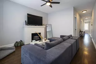 1525 E 72nd St, Chicago, IL 60619 - Photo 3