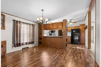 404 E Wood Lane, Belvidere, IL 61008 - Photo 7