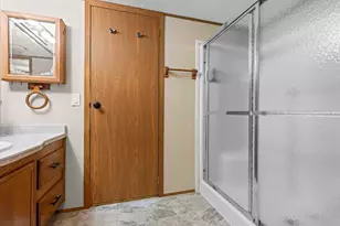 404 E Wood Ln, Belvidere, IL 61008 - Photo 11