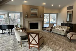 1 Oak Brook Club Dr, Oak Brook, IL 60523 - Photo 35