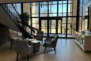 1 Oak Brook Club Dr, Oak Brook, IL 60523 - Photo 7