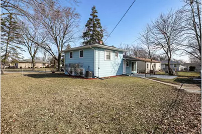1777 Linden Avenue, Hanover Park, IL 60133 - Photo 27