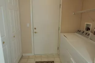 16242 Tomahawk Lake Ct, Crest Hill, IL 60403 - Photo 13