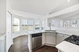 715 Four Seasons Blvd, Aurora, IL 60504 - Photo 7