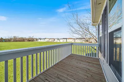 715 Four Seasons Boulevard, Aurora, IL 60504 - Photo 11